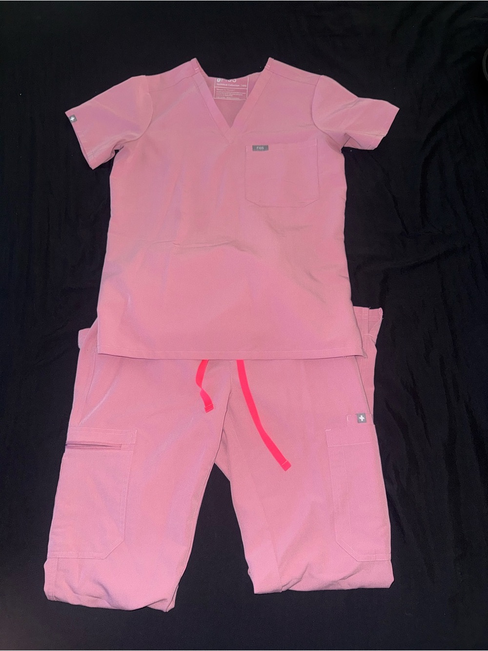 Figs Scrubs Chalk Pink
